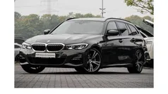 Grau Gebraucht 2021 BMW 330 M Sport Kombi | 34.995 € (Fairer Preis)