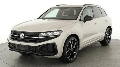 Gebraucht 2024 VW Touareg R-line SUV | 74.495 € (Guter Preis)