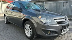 Grau Gebraucht 2009 Opel Astra Selection Limousine | 3.490 € (Fairer Preis)