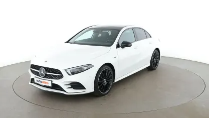 Gebraucht Mercedes A250 AMG line 2020 Weiß Limousine