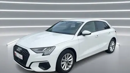 Gebraucht Audi A3 Comfort 150 PS (110 kW) 2023 Weiß Limousine