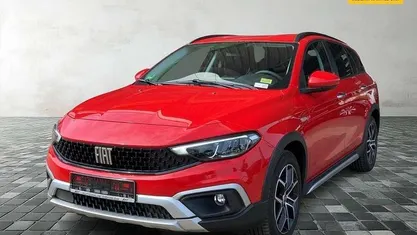 Passione rot Gebraucht 2023 Fiat Tipo Red Limousine | 19.998 € (Fairer Preis)