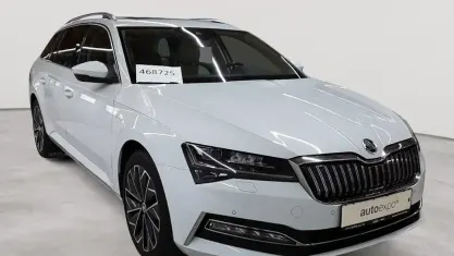 Używany Skoda Superb LAURIN & KLEMENT 156 KM (114 kW) 2022 Biały Kombi