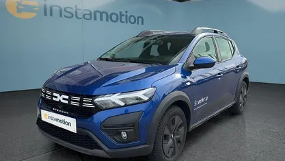 Blau Gebraucht 2024 Dacia Sandero Stepway Kleinwagen | 16.499 € (Fairer Preis)