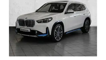 Gebraucht BMW iX1 xLine 230 kW (313 PS) 2023 Alpinweiss iii SUV