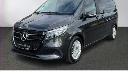 Gebraucht Mercedes V220 Style 163 PS (119 kW) 2025 Grau Van / Kleinbus