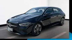 Unilack nachtschwarz Gebraucht 2025 Mercedes CLA200 Shooting Brake Progressive Kombi | 34.960 € (Fairer Preis)