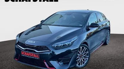 Gebraucht Kia ProCeed Comfort 204 PS (150 kW) 2023 Schwarz (black pearl) Kombi