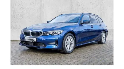 Gebraucht BMW 320 Advantage 184 PS (135 kW) 2022 Blau Kombi