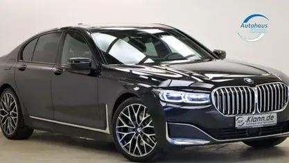 Gebraucht BMW 730 Basis 265 PS (194 kW) 2020 Black sapphire metallic Limousine