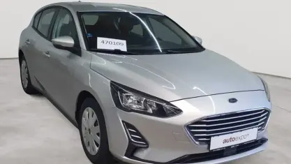 Gebraucht Ford Focus Trend 101 PS (74 kW) 2020 Polarsilber metallic Limousine