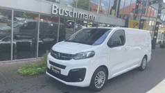 Kaolin weiß Gebraucht 2023 Opel Vivaro-e Combi Van | 29.870 € (Superpreis)