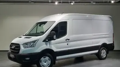 Używany Ford Transit Trend 131 KM (96 kW) 2025 Biały Sedan/Limuzyna