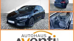 Schwarz Gebraucht 2020 Ford Focus ST-Line Limousine | 17.979 € (Fairer Preis)