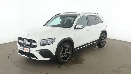 Weiß Gebraucht 2023 Mercedes GLB200 AMG line SUV | 40.390 € (Teuer)
