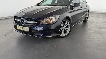 Gebraucht Mercedes CLA220 Shooting Brake Urban 184 PS (135 kW) 2017 Kombi