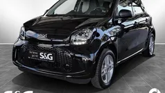 Karosserie in black Gebraucht 2021 Smart ForFour Electric Drive Passion Limousine | 9.990 € (Etwas zu teuer)
