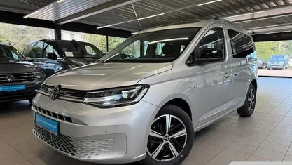 Gebraucht VW Caddy Style 122 PS (89 kW) 2023 Van / Kleinbus