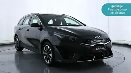 Occasion Kia Ceed Spirit 141 PK (103 kW) 2023 Grijs Hatchback