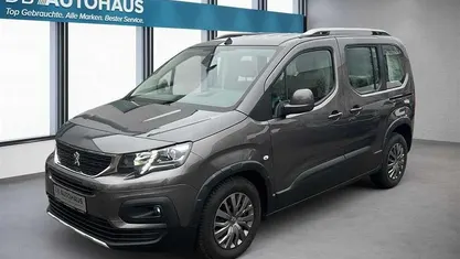Gebraucht 2021 Peugeot Rifter Allure Van / Kleinbus | 15.230 € (Guter Preis)