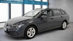 Gebraucht 2023 VW Golf VIII Life Kombi | 20.630 € (Fairer Preis)