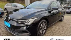 Grenadillschwarz Gebraucht 2024 VW Golf VIII Move Limousine | 26.990 € (Fairer Preis)