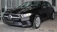 Unilack nachtschwarz Gebraucht 2021 Mercedes A250 Limousine | 22.790 € (Fairer Preis)