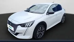 Weiß Gebraucht 2021 Peugeot e-208 GT Kleinwagen | 16.955 € (Fairer Preis)