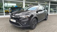 Blau Gebraucht 2024 Dacia Sandero Stepway Kleinwagen | 18.990 € (Fairer Preis)