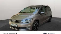 Beige Gebraucht 2019 VW Touran Highline Van / Kleinbus | 21.987 € (Fairer Preis)