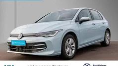 Crystal ice blue metallic Gebraucht 2025 VW Golf VIII Limousine | 24.980 € (Guter Preis)