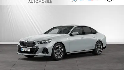 Gebraucht BMW i5 M Sport 250 kW (340 PS) 2025 Brooklyn grau metallic Limousine