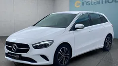 Weiß Gebraucht 2024 Mercedes B180 Van / Kleinbus | 28.249 € (Superpreis)