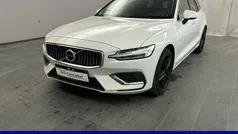 Weiß Gebraucht 2021 Volvo V60 Inscription Kombi | 24.980 € (Guter Preis)