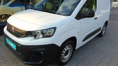 Lack weiss banquise/typ aussenve Gebraucht 2020 Peugeot Partner Van / Kleinbus | 13.490 € (Guter Preis)
