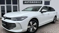Weiß Gebraucht 2024 VW Passat Business Kombi | 32.479 € (Fairer Preis)