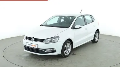 Weiß Gebraucht 2015 VW Polo Comfortline Limousine | 8.830 € (Fairer Preis)