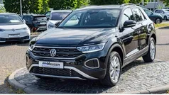 Schwarz Gebraucht 2025 VW T-Roc Life SUV | 28.985 € (Superpreis)