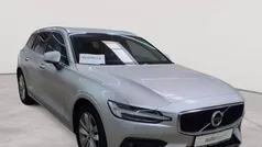 Gebraucht 2022 Volvo V60 Momentum Kombi | 27.990 € (Guter Preis)