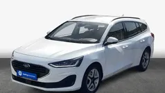 Frozen white Gebraucht 2022 Ford Focus Cool & Connect Kombi | 18.440 € (Guter Preis)