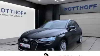 Gebraucht Audi A3 Advanced 150 PS (110 kW) 2022 Mythosschwarz metallic Limousine