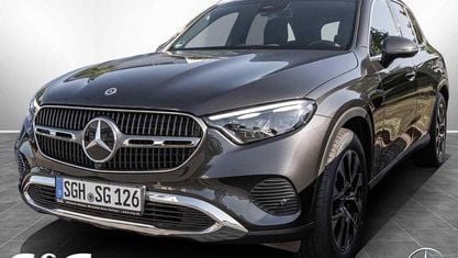 Używany Mercedes GLC200 Avantgarde 163 KM (119 kW) 2025 Szary SUV