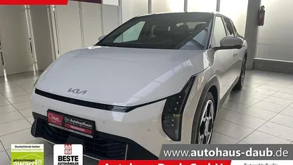 Neu Kia EV4 Earth 150 kW (204 PS) 2025 Schneeweiß Kleinwagen