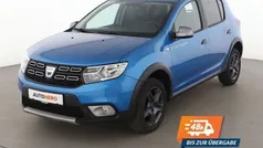 Blau Gebraucht 2017 Dacia Sandero Celebration Kleinwagen | 9.870 € (Fairer Preis)