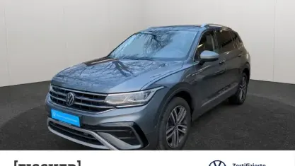 Gebraucht VW Tiguan Allspace Elegance 200 PS (147 kW) 2023 Grau SUV