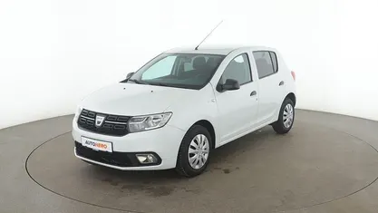 Weiß Gebraucht 2018 Dacia Sandero Essentiel Limousine | 8.250 € (Fairer Preis)
