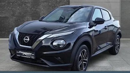 Neu Nissan Juke N-Connecta 114 PS (83 kW) 2025 Schwarz SUV