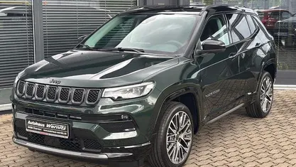 Gebraucht Jeep Compass Summit 131 PS (96 kW) 2025 SUV