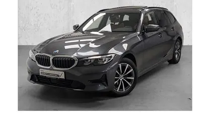 Grau Gebraucht 2022 BMW 320 Sport Line Kombi | 28.540 € (Fairer Preis)