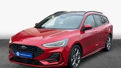 Rot Gebraucht 2023 Ford Focus ST-Line Kombi | 24.500 € (Guter Preis)